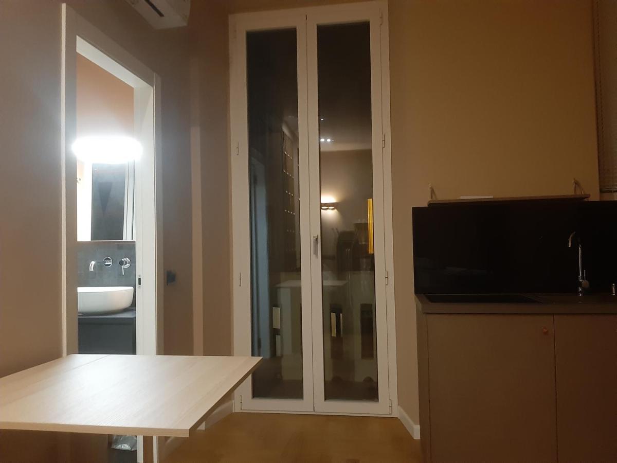 Catenica Μιλάνο Εξωτερικό φωτογραφία